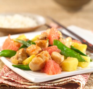 Chicken Nuggets with Rio Star Grapefruit Stir Fry