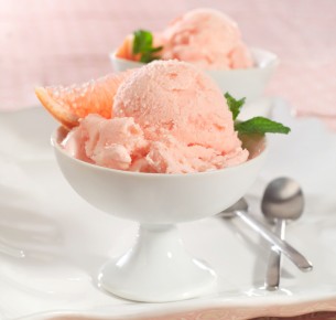 Texas Rio Star Grapefruit Frozen Yogurt Texas Rio Star Grapefruit Frozen Yogurt
